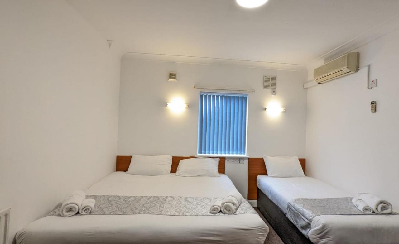 Sk Heathrow Hotel Hayes  Kültér fotó