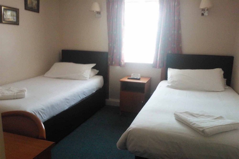 Sk Heathrow Hotel Hayes  Kültér fotó
