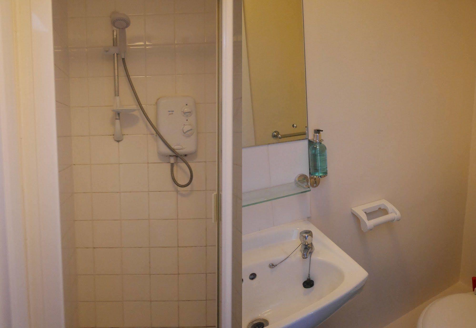 Sk Heathrow Hotel Hayes  Kültér fotó