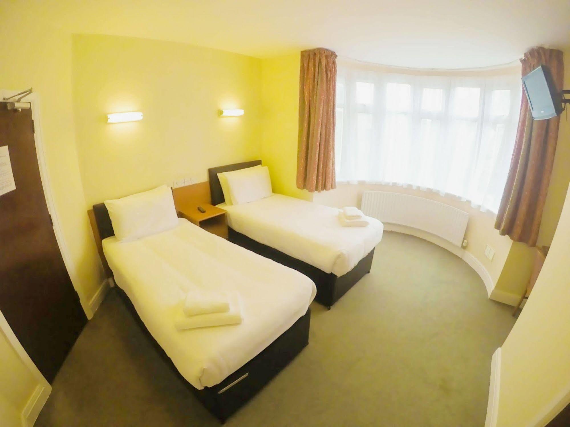Sk Heathrow Hotel Hayes  Kültér fotó